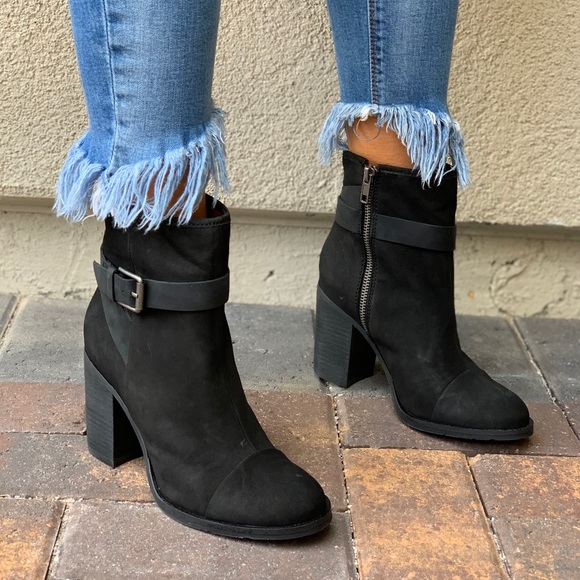 Black Distressed Leather High Heel Ankle Boots - Picture 5 of 8